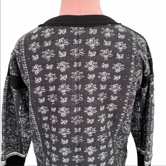 Free People We the Free Printed Sweater Size XS NWT - Picture 6 of 9
